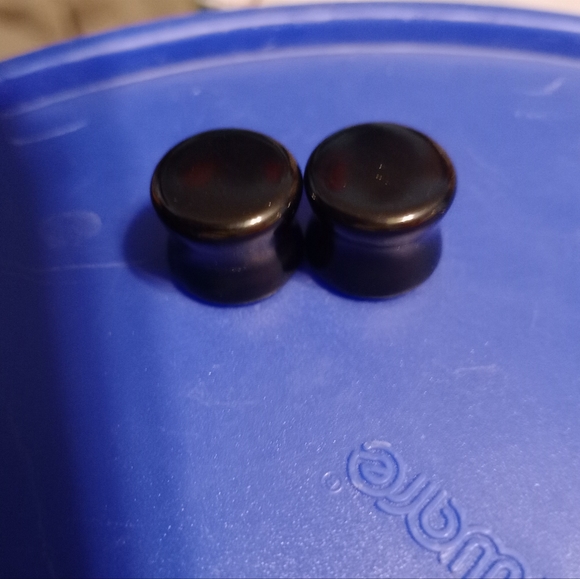 HEMATITE STONE PLUGS 11MM (7/16IN) - Picture 1 of 4